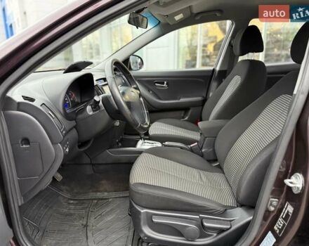 Коричневый Хендай Элантра, объемом двигателя 1.59 л и пробегом 199 тыс. км за 6300 $, фото 13 на Automoto.ua