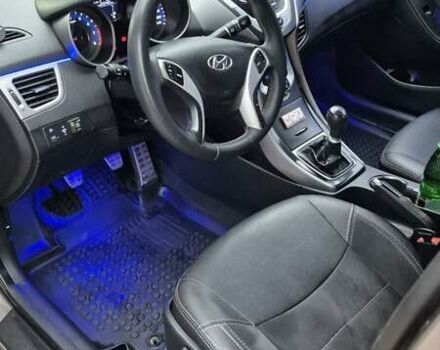 Коричневый Хендай Элантра, объемом двигателя 1.59 л и пробегом 220 тыс. км за 7850 $, фото 7 на Automoto.ua