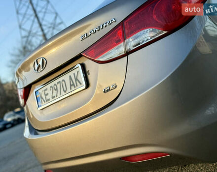 Коричневый Хендай Элантра, объемом двигателя 1.6 л и пробегом 160 тыс. км за 8400 $, фото 7 на Automoto.ua