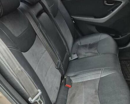 Коричневый Хендай Элантра, объемом двигателя 1.59 л и пробегом 220 тыс. км за 7850 $, фото 5 на Automoto.ua