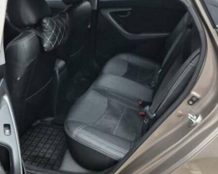 Коричневый Хендай Элантра, объемом двигателя 1.59 л и пробегом 220 тыс. км за 7850 $, фото 4 на Automoto.ua