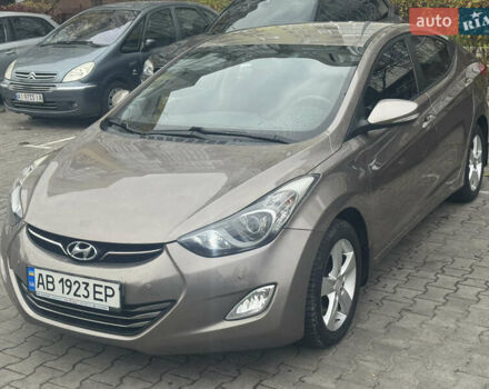 Коричневый Хендай Элантра, объемом двигателя 1.8 л и пробегом 176 тыс. км за 8400 $, фото 1 на Automoto.ua