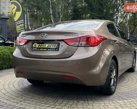 Коричневый Хендай Элантра, объемом двигателя 1.59 л и пробегом 140 тыс. км за 9700 $, фото 6 на Automoto.ua
