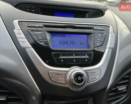 Коричневый Хендай Элантра, объемом двигателя 1.59 л и пробегом 140 тыс. км за 9700 $, фото 16 на Automoto.ua