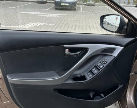 Коричневый Хендай Элантра, объемом двигателя 1.59 л и пробегом 104 тыс. км за 9300 $, фото 28 на Automoto.ua