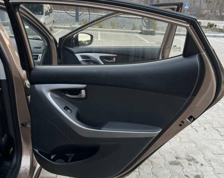 Коричневый Хендай Элантра, объемом двигателя 1.59 л и пробегом 104 тыс. км за 9300 $, фото 27 на Automoto.ua