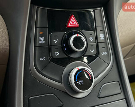 Коричневий Хендай Елантра, об'ємом двигуна 1.8 л та пробігом 239 тис. км за 8999 $, фото 13 на Automoto.ua