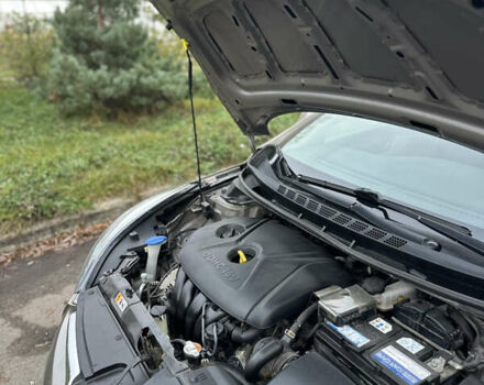 Коричневый Хендай Элантра, объемом двигателя 1.8 л и пробегом 128 тыс. км за 9500 $, фото 40 на Automoto.ua