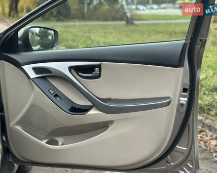 Коричневый Хендай Элантра, объемом двигателя 1.8 л и пробегом 128 тыс. км за 9500 $, фото 34 на Automoto.ua