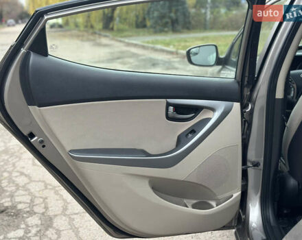 Коричневый Хендай Элантра, объемом двигателя 1.8 л и пробегом 128 тыс. км за 9500 $, фото 29 на Automoto.ua