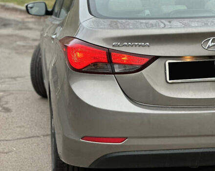 Коричневый Хендай Элантра, объемом двигателя 1.8 л и пробегом 128 тыс. км за 9500 $, фото 20 на Automoto.ua