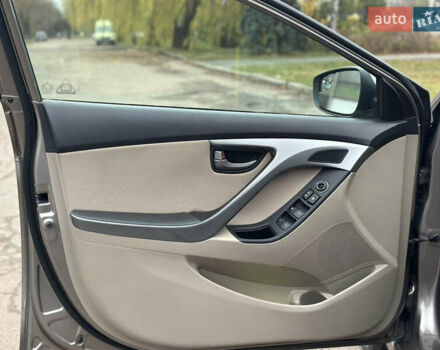 Коричневый Хендай Элантра, объемом двигателя 1.8 л и пробегом 128 тыс. км за 9500 $, фото 23 на Automoto.ua