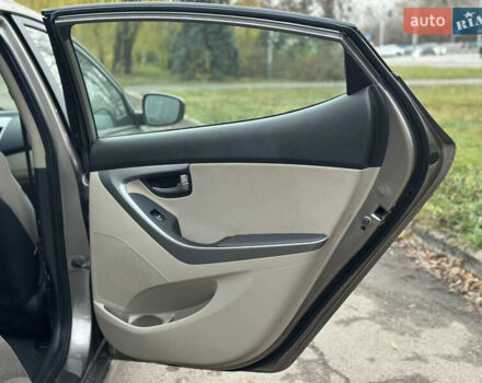 Коричневый Хендай Элантра, объемом двигателя 1.8 л и пробегом 128 тыс. км за 9500 $, фото 32 на Automoto.ua