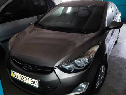 Хендай Элантра 2012 в Кременчуге на Automoto.ua Коричневый Хендай Элантра, объемом двигателя 1.8 л и пробегом 404 тыс. км за 3000 $, фото 1 на Automoto.ua