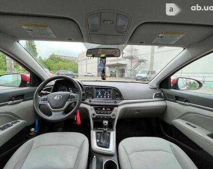Красный Хендай Элантра, объемом двигателя 2 л и пробегом 67 тыс. км за 14000 $, фото 15 на Automoto.ua