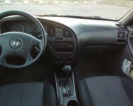 Червоний Хендай Елантра, об'ємом двигуна 2 л та пробігом 228 тис. км за 4900 $, фото 14 на Automoto.ua