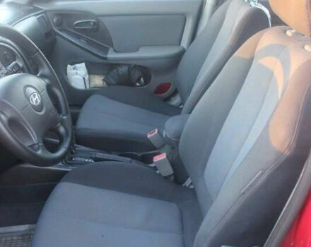 Червоний Хендай Елантра, об'ємом двигуна 2 л та пробігом 228 тис. км за 4900 $, фото 15 на Automoto.ua