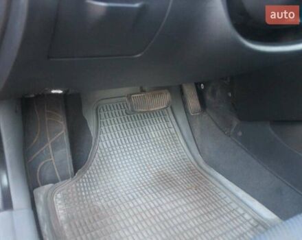 Червоний Хендай Елантра, об'ємом двигуна 2 л та пробігом 228 тис. км за 4900 $, фото 23 на Automoto.ua