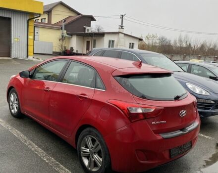 Красный Хендай Элантра, объемом двигателя 1.8 л и пробегом 250 тыс. км за 6200 $, фото 3 на Automoto.ua