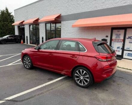 Красный Хендай Элантра, объемом двигателя 2 л и пробегом 78 тыс. км за 2600 $, фото 1 на Automoto.ua