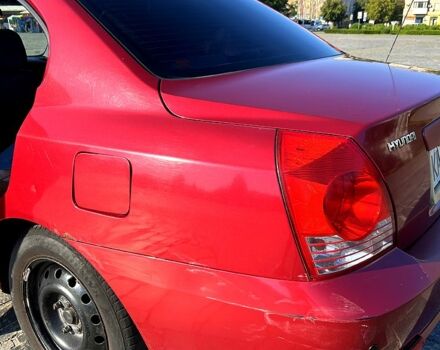 Красный Хендай Элантра, объемом двигателя 2 л и пробегом 380 тыс. км за 2800 $, фото 7 на Automoto.ua