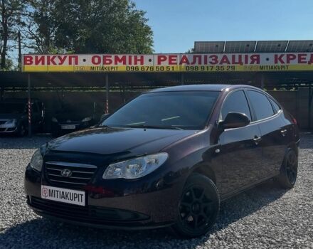 Красный Хендай Элантра, объемом двигателя 0 л и пробегом 200 тыс. км за 5900 $, фото 1 на Automoto.ua