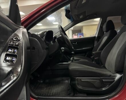 Красный Хендай Элантра, объемом двигателя 1.6 л и пробегом 142 тыс. км за 6800 $, фото 9 на Automoto.ua