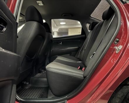 Красный Хендай Элантра, объемом двигателя 1.6 л и пробегом 142 тыс. км за 6800 $, фото 7 на Automoto.ua