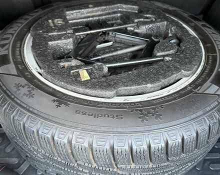 Красный Хендай Элантра, объемом двигателя 1.8 л и пробегом 200 тыс. км за 8300 $, фото 17 на Automoto.ua