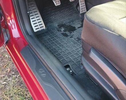 Красный Хендай Элантра, объемом двигателя 1.8 л и пробегом 195 тыс. км за 8500 $, фото 9 на Automoto.ua