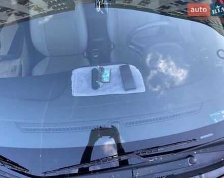 Красный Хендай Элантра, объемом двигателя 1.8 л и пробегом 277 тыс. км за 7500 $, фото 27 на Automoto.ua