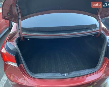 Красный Хендай Элантра, объемом двигателя 1.8 л и пробегом 277 тыс. км за 7500 $, фото 12 на Automoto.ua