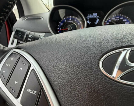 Красный Хендай Элантра, объемом двигателя 1.8 л и пробегом 200 тыс. км за 8750 $, фото 25 на Automoto.ua