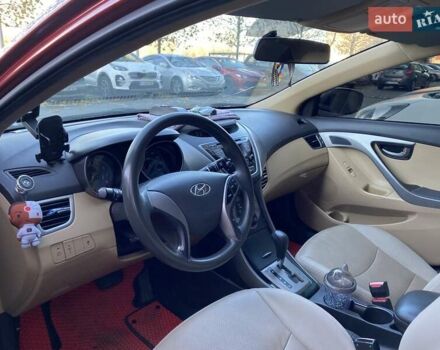 Красный Хендай Элантра, объемом двигателя 1.8 л и пробегом 277 тыс. км за 7500 $, фото 15 на Automoto.ua