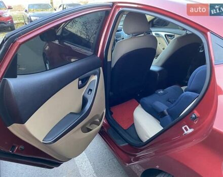 Красный Хендай Элантра, объемом двигателя 1.8 л и пробегом 277 тыс. км за 7500 $, фото 16 на Automoto.ua