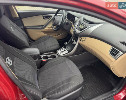 Красный Хендай Элантра, объемом двигателя 1.6 л и пробегом 170 тыс. км за 8900 $, фото 21 на Automoto.ua