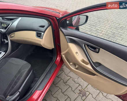 Красный Хендай Элантра, объемом двигателя 1.6 л и пробегом 167 тыс. км за 9000 $, фото 27 на Automoto.ua