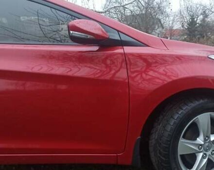 Красный Хендай Элантра, объемом двигателя 1.59 л и пробегом 46 тыс. км за 10700 $, фото 4 на Automoto.ua