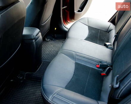 Красный Хендай Элантра, объемом двигателя 1.8 л и пробегом 81 тыс. км за 10200 $, фото 7 на Automoto.ua