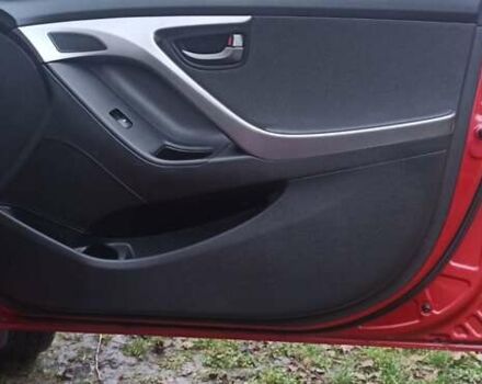 Красный Хендай Элантра, объемом двигателя 1.59 л и пробегом 46 тыс. км за 10700 $, фото 10 на Automoto.ua