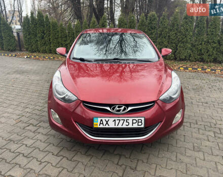 Красный Хендай Элантра, объемом двигателя 1.6 л и пробегом 167 тыс. км за 9000 $, фото 4 на Automoto.ua