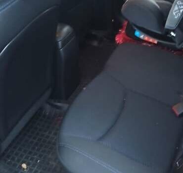 Красный Хендай Элантра, объемом двигателя 1.59 л и пробегом 46 тыс. км за 10700 $, фото 17 на Automoto.ua