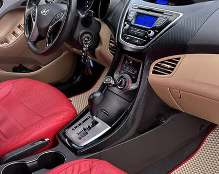 Червоний Хендай Елантра, об'ємом двигуна 1.8 л та пробігом 235 тис. км за 7999 $, фото 10 на Automoto.ua