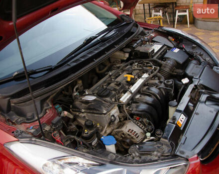 Красный Хендай Элантра, объемом двигателя 1.8 л и пробегом 81 тыс. км за 10200 $, фото 22 на Automoto.ua