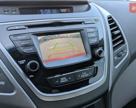 Красный Хендай Элантра, объемом двигателя 1.8 л и пробегом 214 тыс. км за 8400 $, фото 9 на Automoto.ua