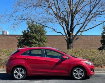 Красный Хендай Элантра, объемом двигателя 2 л и пробегом 88 тыс. км за 13550 $, фото 2 на Automoto.ua