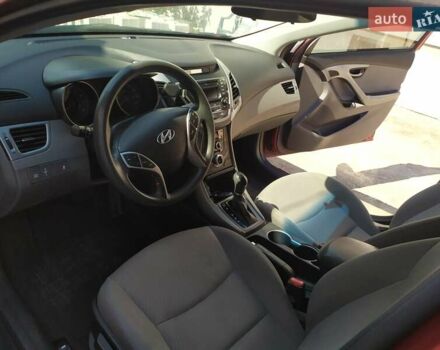 Красный Хендай Элантра, объемом двигателя 1.8 л и пробегом 130 тыс. км за 8800 $, фото 6 на Automoto.ua