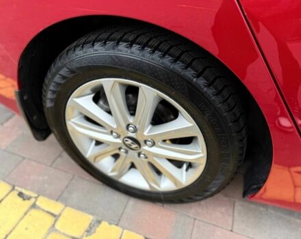 Красный Хендай Элантра, объемом двигателя 1.6 л и пробегом 190 тыс. км за 9700 $, фото 15 на Automoto.ua