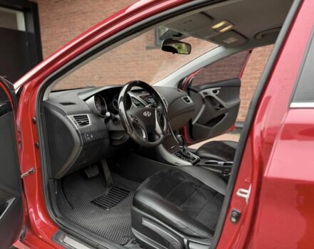 Красный Хендай Элантра, объемом двигателя 1.6 л и пробегом 190 тыс. км за 9700 $, фото 9 на Automoto.ua