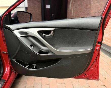 Красный Хендай Элантра, объемом двигателя 1.6 л и пробегом 190 тыс. км за 9700 $, фото 20 на Automoto.ua